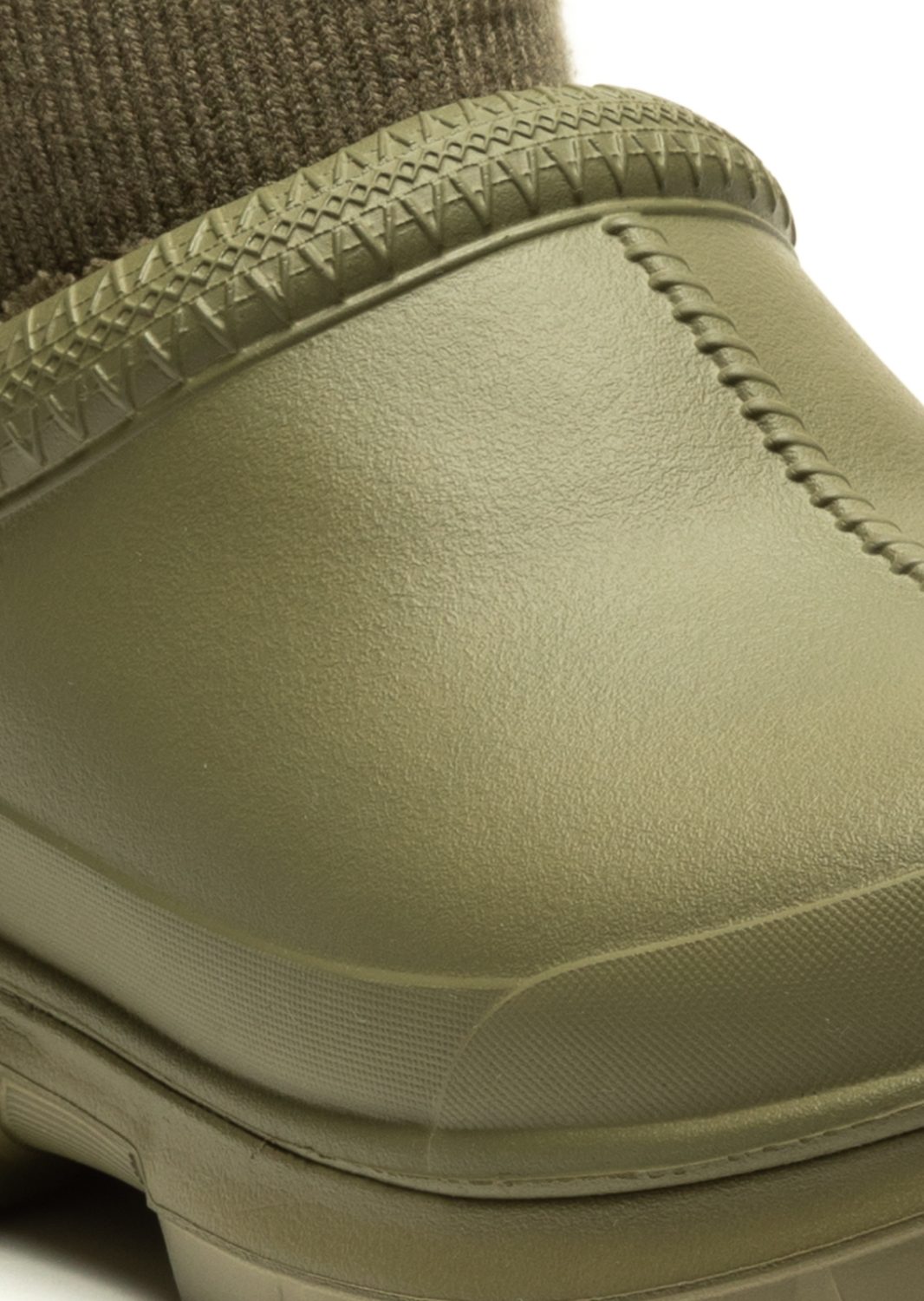 AI24-ugg-1125730WBURNET20OLIVE_8_P.jpg