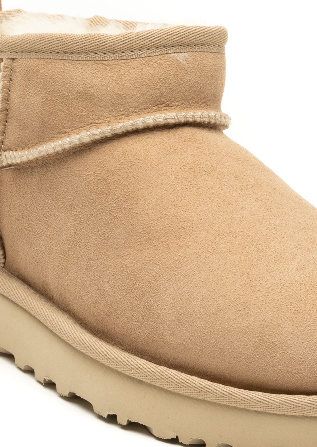 PE25-ugg-1116109SAN_8_P.jpg