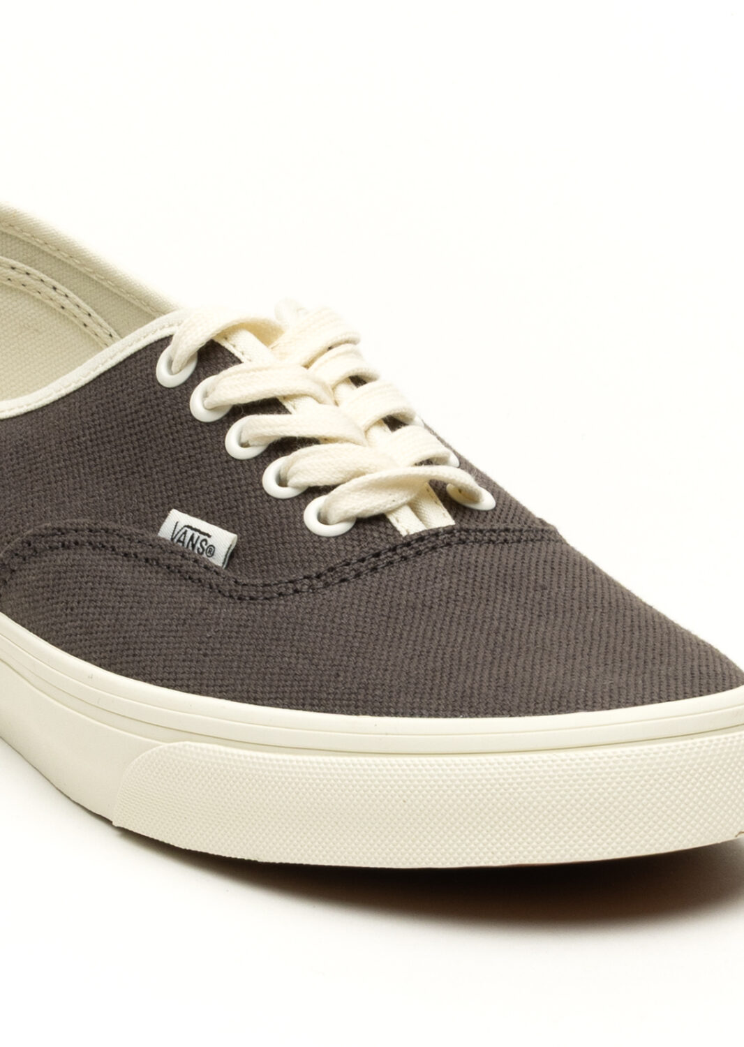 PE25-vans-VN000D7YD4C_3_P.jpg