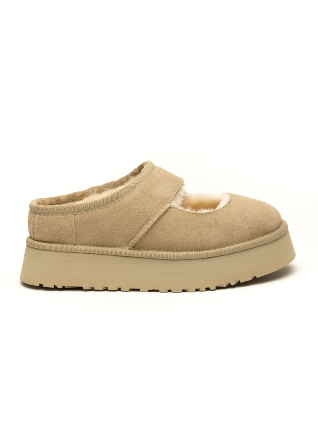 AI25-ugg-1167612MDSD.jpg