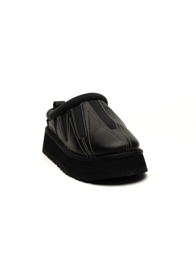 AI25-ugg-1169771BLK_1_P.jpg