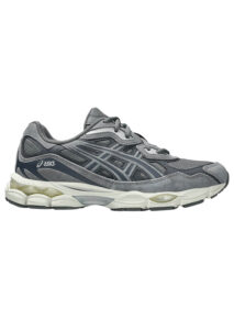 AI25-asics-1203A739020.jpg