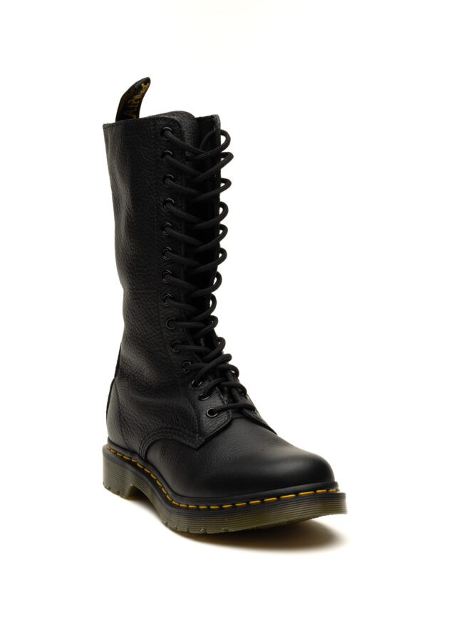 AI25-dr20martens-11820008BLACK_1_P.jpg