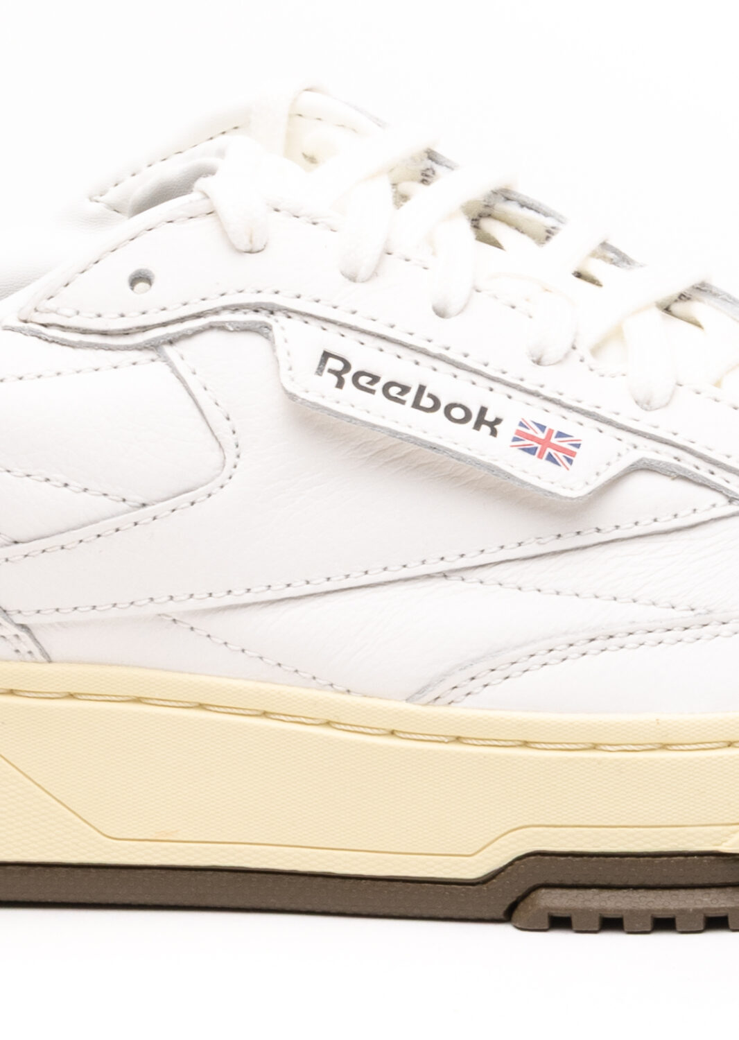 AI25-reebok-1002602630110_3_P.jpg