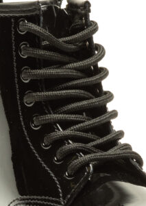 PE26-dr20martens-21979001BLACK_8_P.jpg