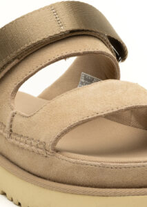 PE26-ugg-1167399SAN_8_P.jpg