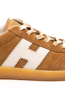 PE26-hogan-HXW6470FB60UXJ419E_3_P.jpg