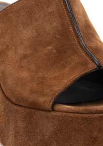 PE26-manzetti-HILTON204BRANDY_3_P.jpg