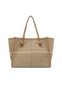 PE26-marcella20by20gianni20chiarini-BS206850COMM20MSQ14509.jpg