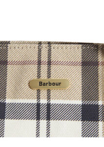 PE26-barbour-LBA046820LBABE71_6_P-1.jpg