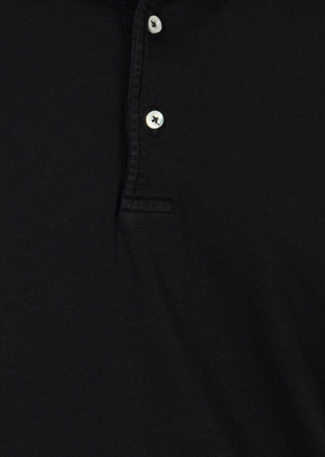 PE26-blker-2015BLACK_8_P.jpg