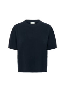 PE26-my20essential20wardrobe-10705421103565.jpg