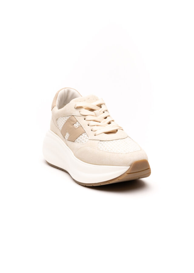 PE26-hogan-HXW6960GA60UZV0RVY_1_P.jpg